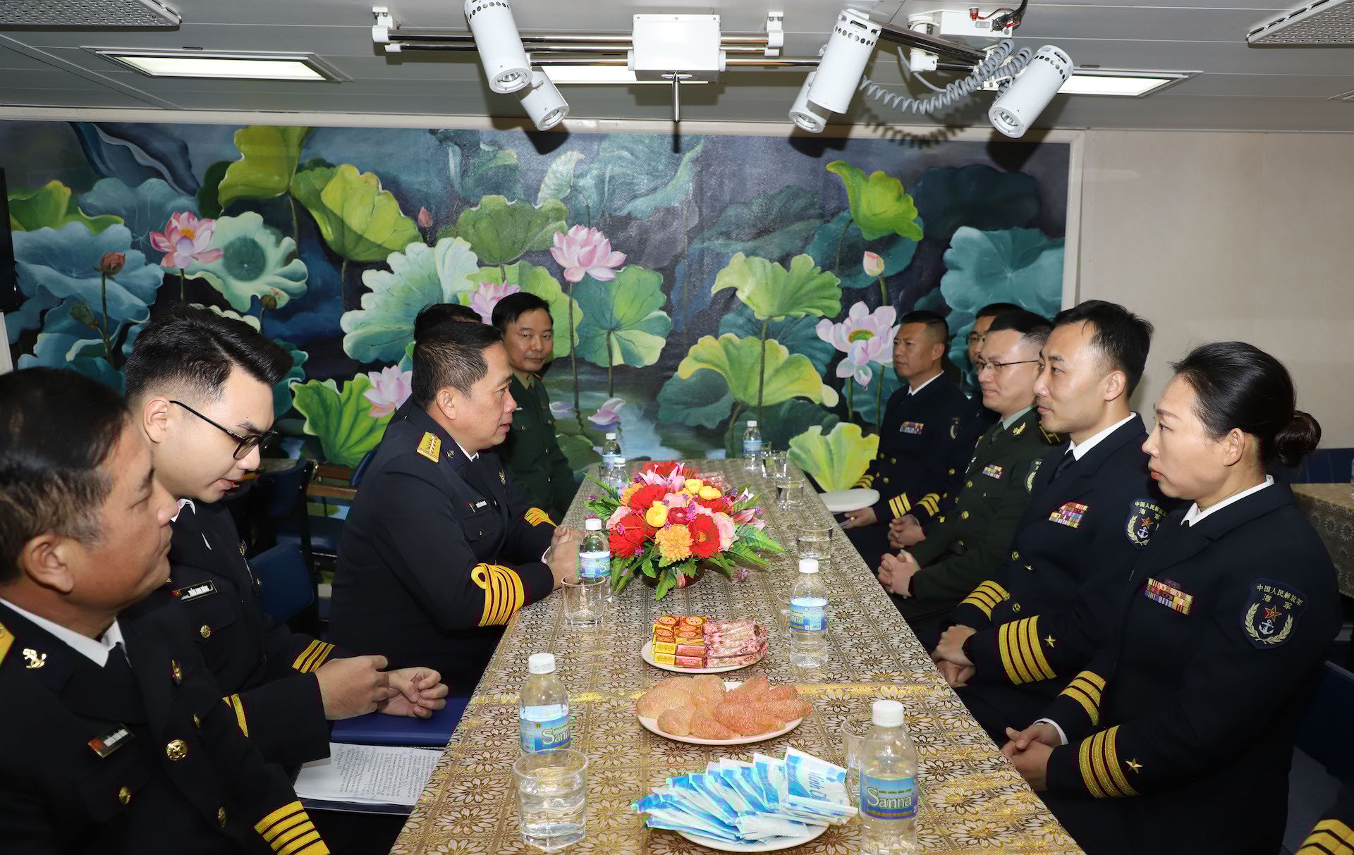 নেভি ১০.জেপিজি