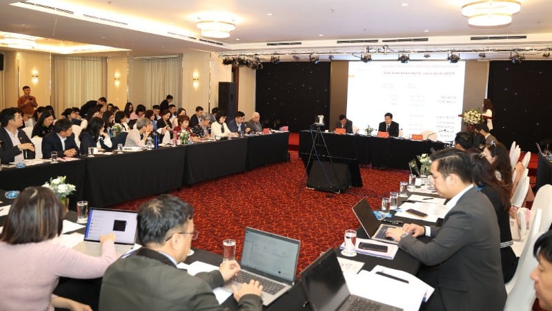 सम्मेलन दृश्य.