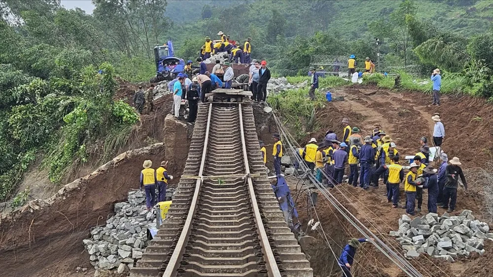 Silně poškozené oblasti se opravují.