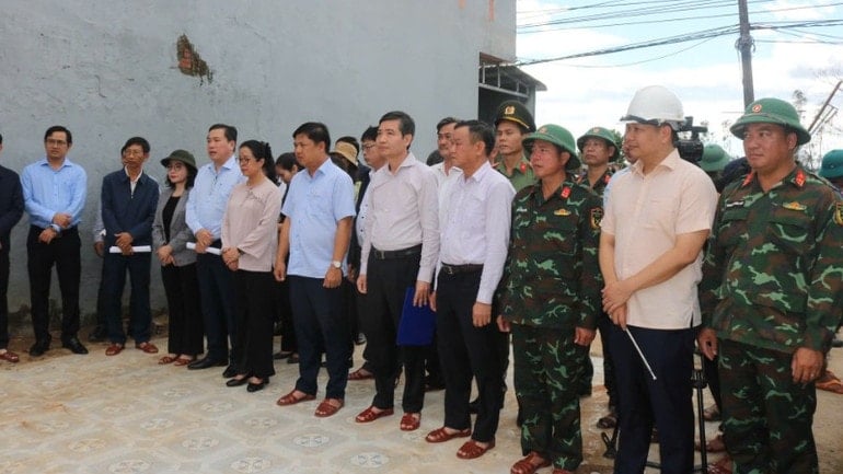 Các đại biểu tham dự lễ khởi động.