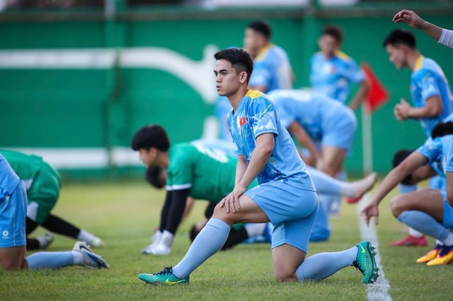 U.23 Việt Nam tập buổi đầu tiên tại Thái Lan, điều ít biết về sân bãi... - Ảnh 5.