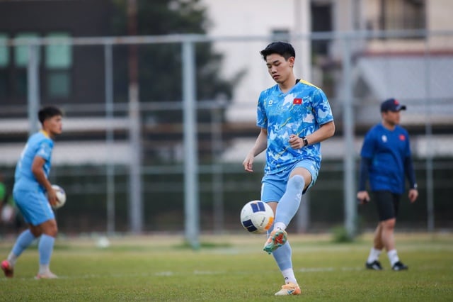 U.23 Việt Nam tập buổi đầu tiên tại Thái Lan, điều ít biết về sân bãi... - Ảnh 16.