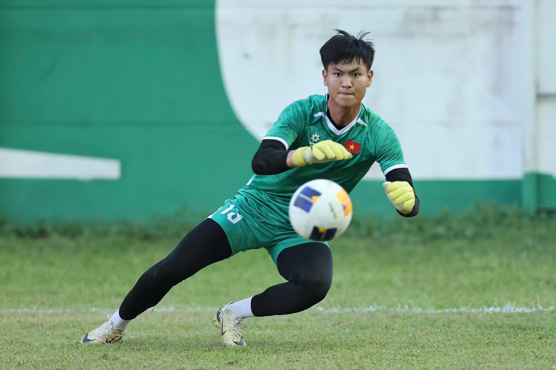 u22 វៀតណាម 3.jpg