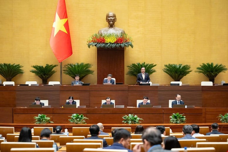 Majelis Nasional membahas Undang-Undang Transformasi Digital: Rakyat dan bisnis di pusat - Foto 1. Quốc hội thảo luận Luật Chuyển đổi số: Người dân và doanh nghiệp làm trung tâm- Ảnh 1.