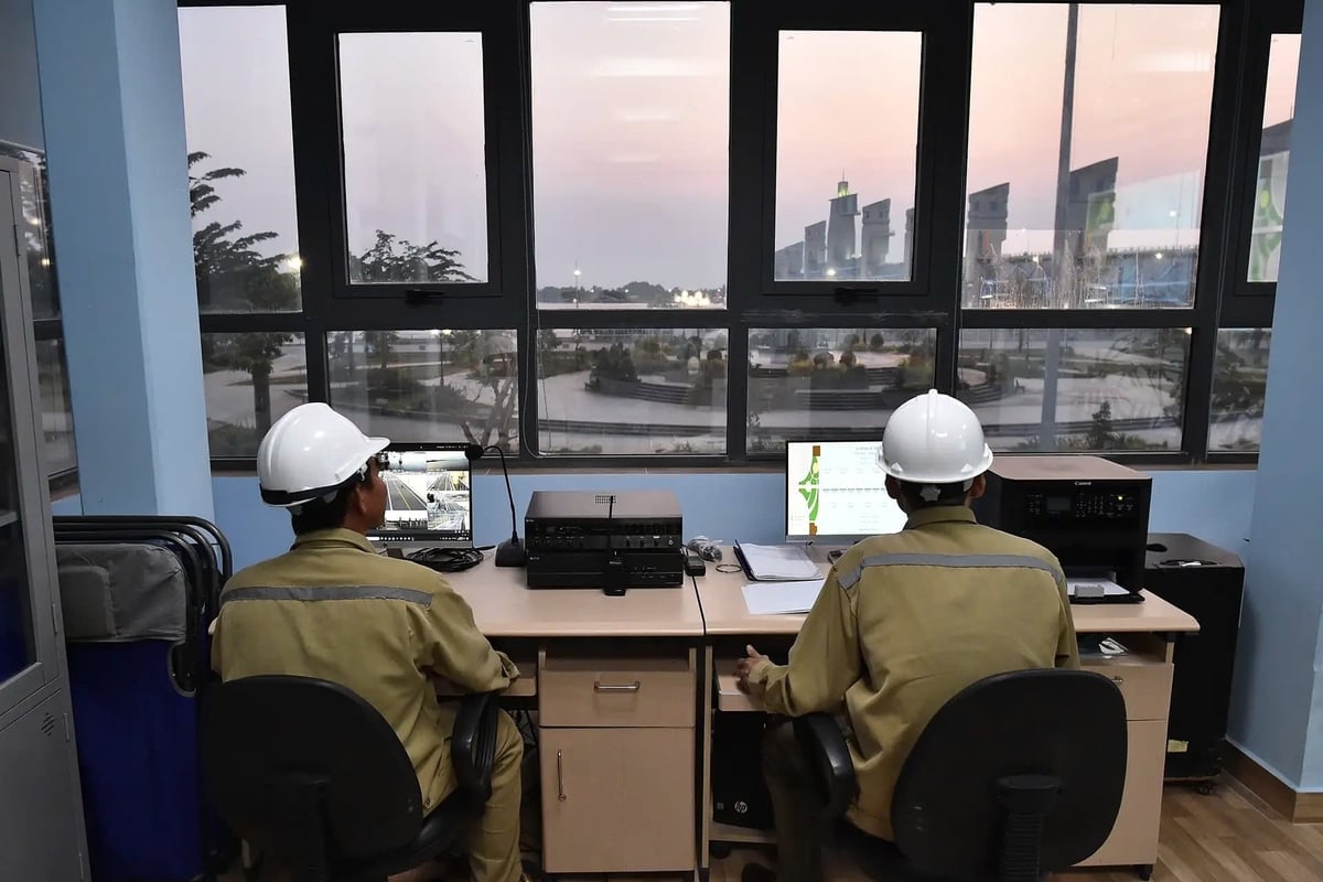 Việc vận hành linh hoạt các công trình thủy lợi, đặc biệt là cụm Cái Lớn - Cái Bé - Xẻo Rô, đã giúp giữ mực nước nội đồng ổn định. Ảnh: Công ty KTTLMN cung cấp.