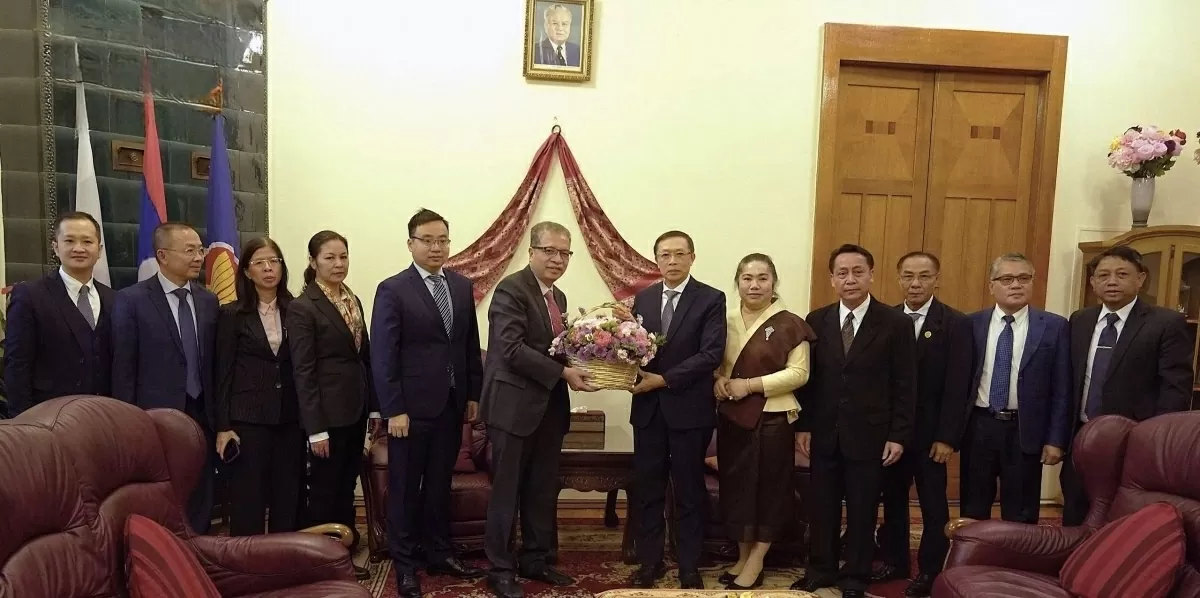 রাশিয়ার ভিয়েতনাম দূতাবাস লাওসের জাতীয় দিবসের শুভেচ্ছা জানিয়েছে Đại sứ quán Việt Nam tại Nga chúc mừng Quốc khánh Lào