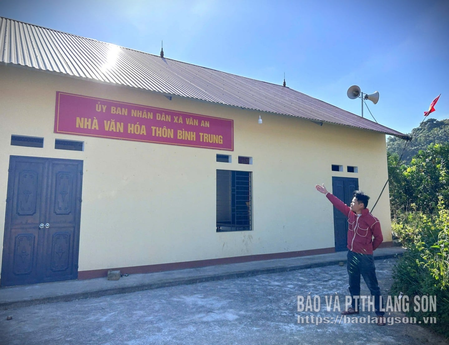 خانه فرهنگی روستای بین ترونگ، شهرستان چین تانگ، به لطف تلاشهای مشترک روستاییان، به طور وسیعی ساخته شد.