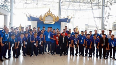 U22 Vietnam ankommer Bangkok, klare for SEA Games 33