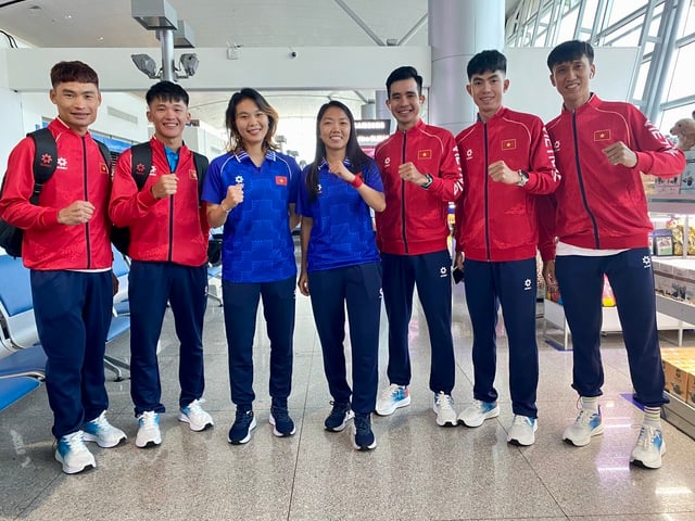 Đội tuyển xe đạp Việt Nam lên đường sớm nhắm HCV SEA Games 33 - Ảnh 1.