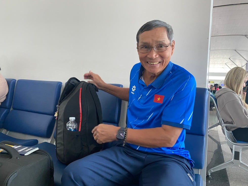 Đội tuyển nữ Việt Nam tươi rói, nối tiếp U.23 sang Thái Lan chinh phục HCV SEA Games 33- Ảnh 2.