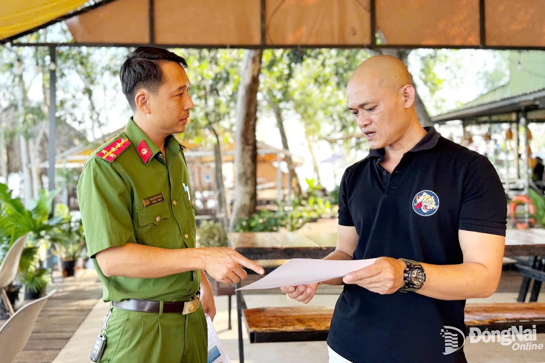 Brann- og redningsteamet i region 6 anbefaler at folk og organisasjoner organiserer fritidsaktiviteter og camping ved bredden av Tri An-sjøen (Tri An kommune, Dong Nai-provinsen). Foto: Brann- og redningsteamet i region 6