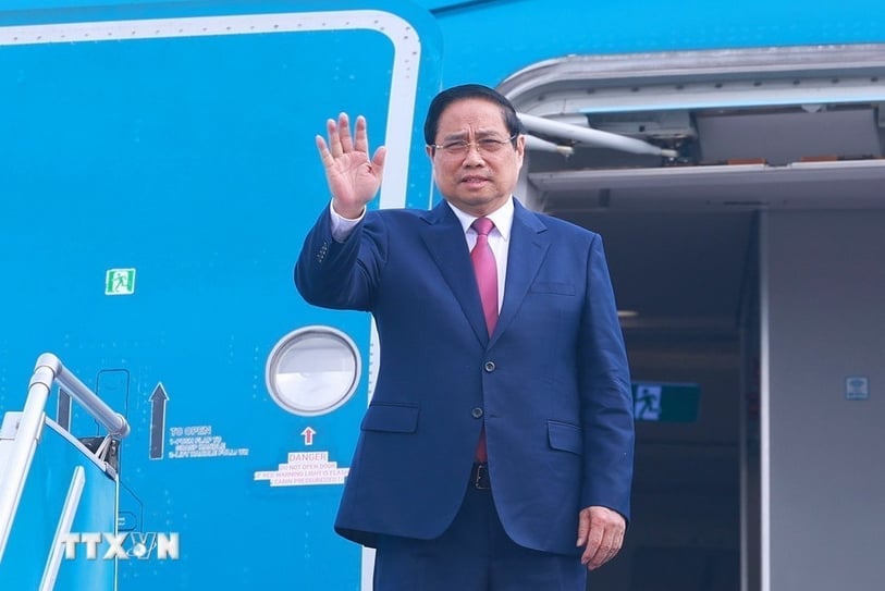 Thủ tướng Phạm Minh Chính rời Thủ đô Hà Nội sang Thủ đô Vientiane, Lào đồng chủ trì Kỳ họp lần thứ 48 Ủy ban liên Chính phủ Việt Nam- Lào. (Ảnh: Dương Giang/TTXVN).