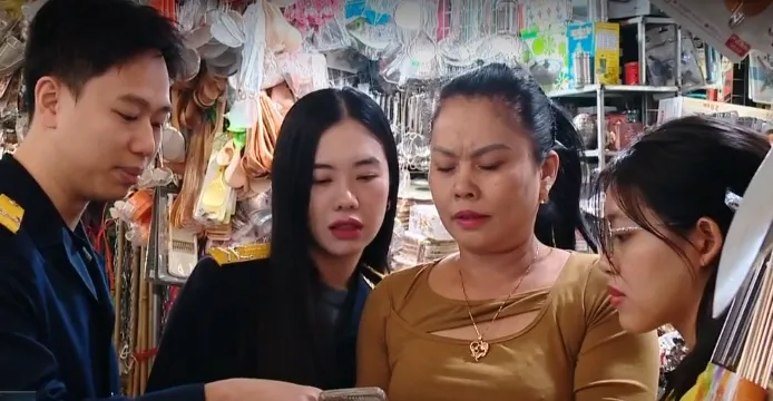 “Cầm tay chỉ việc” giúp hộ kinh doanh chuyển đổi thuế khoán sang kê khai - Ảnh 2.