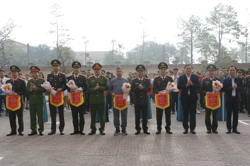 Inauguración del Festival Deportivo en conmemoración del 80 aniversario del Tradicional Día del Estado Mayor de Seguridad Pública del Pueblo -0