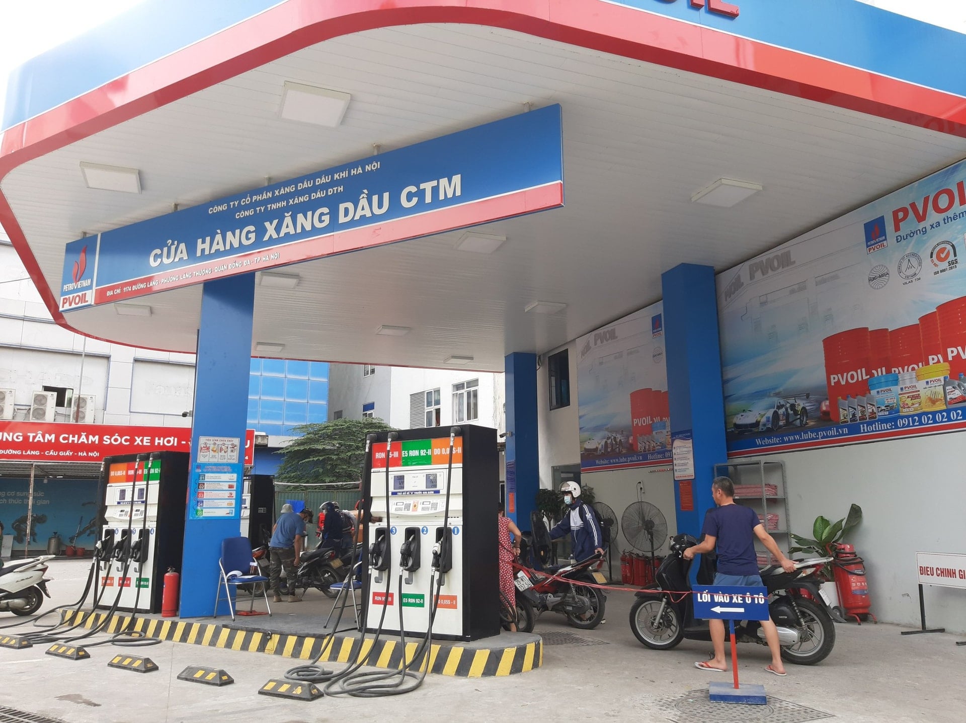 आज 2 दिसंबर 2025 को पेट्रोल की कीमत: कच्चे तेल में फिर बढ़ोतरी