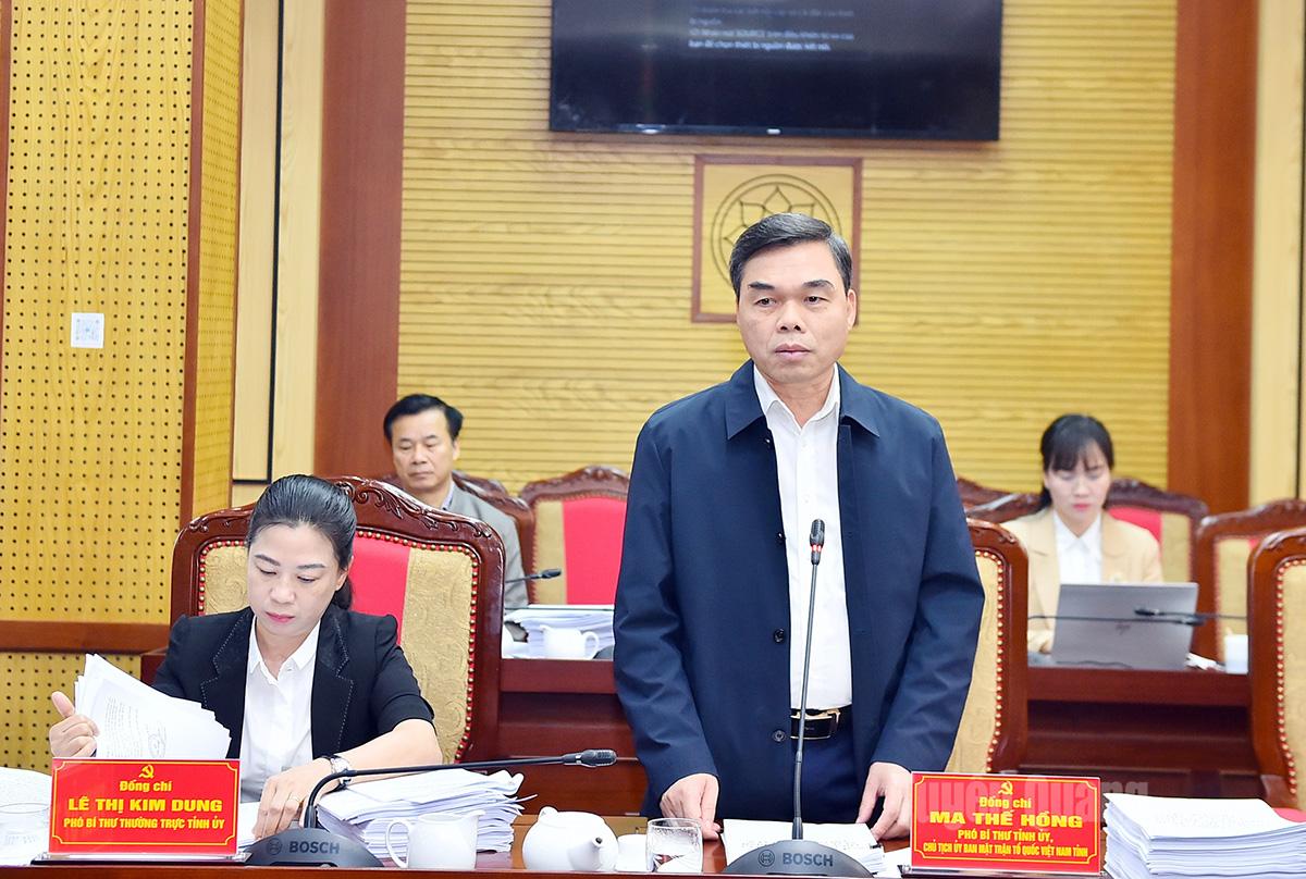 Kamrat Ma The Hong, biträdande sekreterare för provinsiella partikommittén och ordförande för provinsiella fosterlandsfrontens kommitté, talade vid mötet.