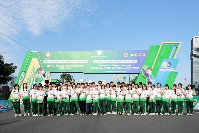 60.000 học sinh đồng diễn võ nhạc Vivonam lập ‘kỷ lục kép’ Việt Nam và thế giới - Ảnh 13.