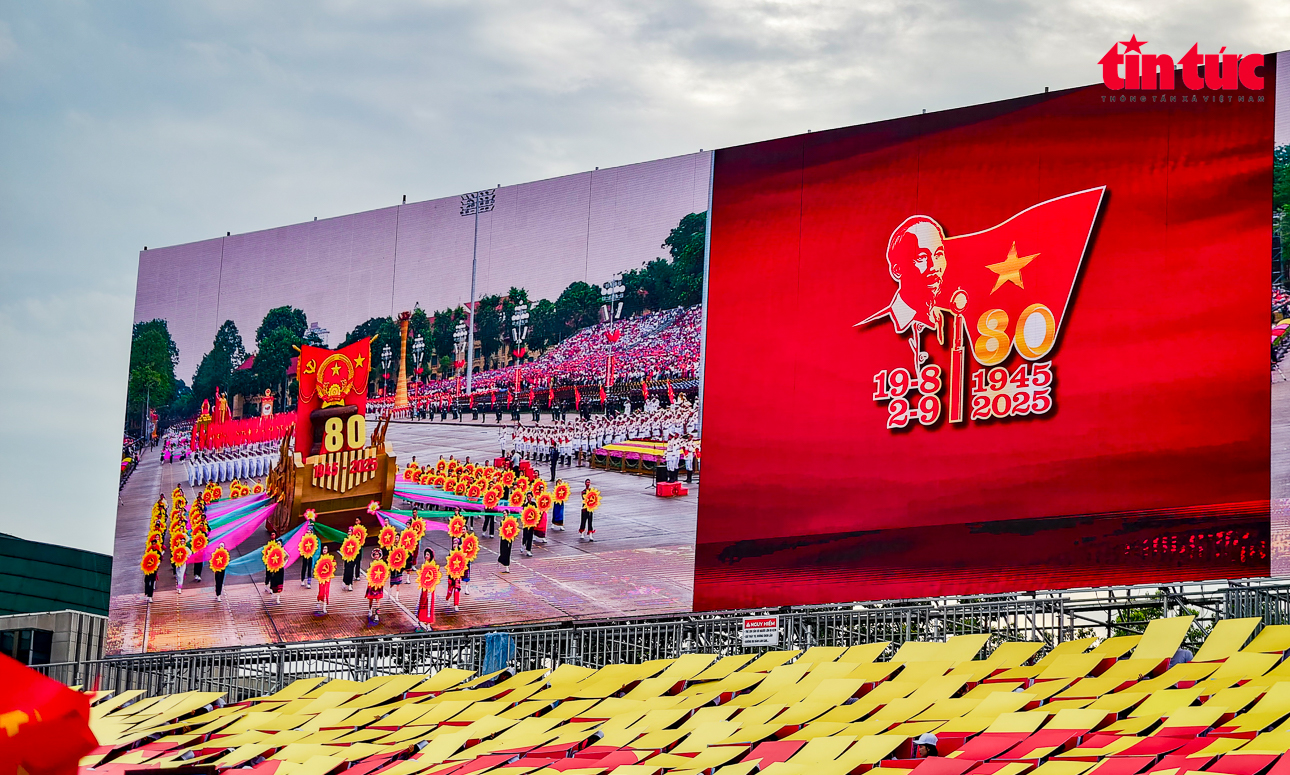 Подпись к фотографии