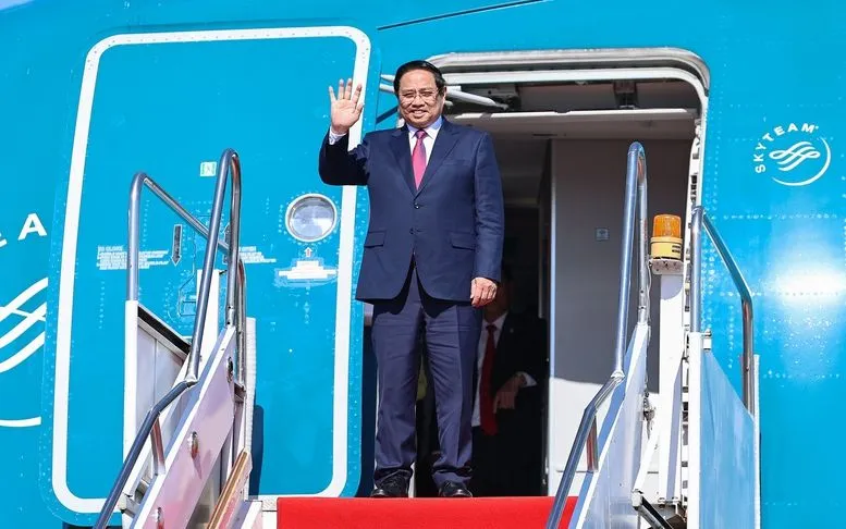 Thủ tướng Phạm Minh Chính tới Thủ đô Vientiane, bắt đầu chuyến công tác tại Lào - Ảnh: VGP/Nhật Bắc