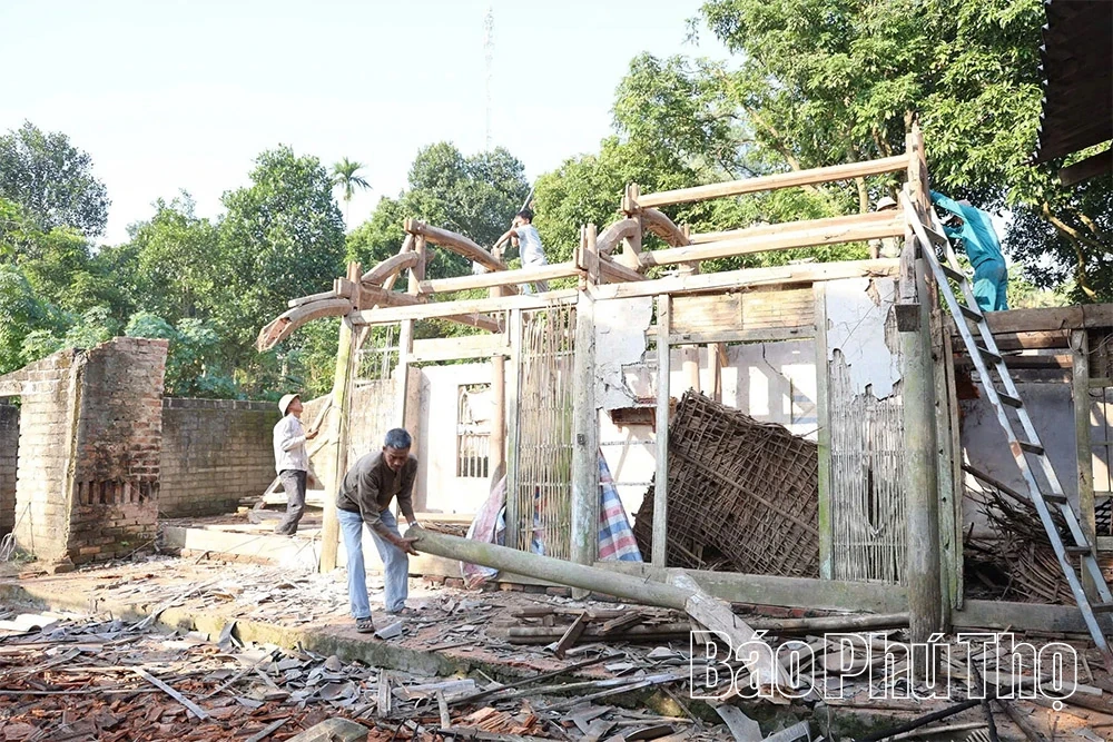 Hien Quan Commune provides new houses for poor households