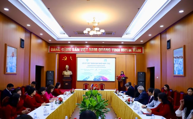 Khu Di tích Chủ tịch Hồ Chí Minh tại Phủ Chủ tịch và Đại học Quốc gia Saint Petersburg, Liên bang Nga ký kết Bản ghi nhớ hợp tác - Ảnh 1.