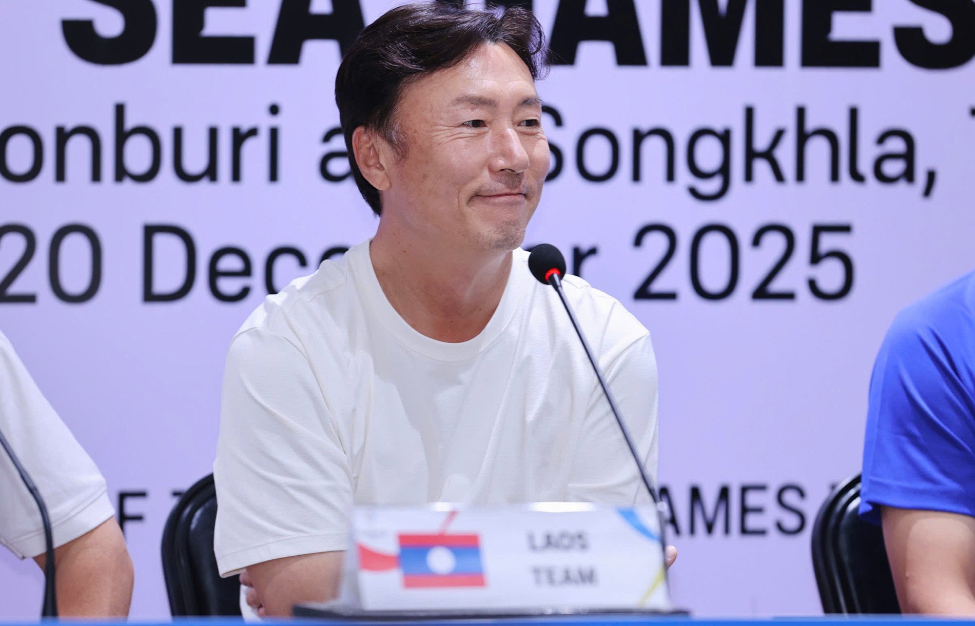 jurulatih u22 lao.jpg