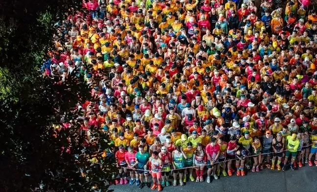 FPT Polytechnic setter rekord på VnExpress Marathon: Dynamisk bilde av Vietnams yrkesutdanning FPT Polytechnic lập kỷ lục tại giải chạy VnExpress Marathon: Hình ảnh năng động của giáo dục nghề nghiệp Việt Nam