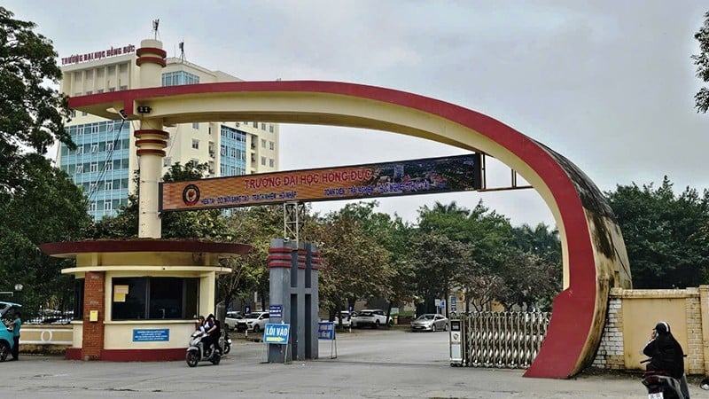 Hong Duc University, Thanh Hoa-provinsen.