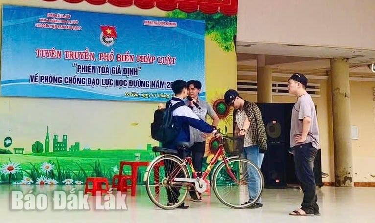 Lakaran situasi keganasan sekolah di perbicaraan