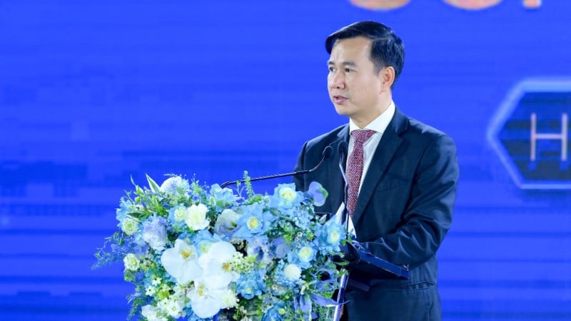 Bilim ve Teknoloji Bakan Yardımcısı Bui The Duy konuşuyor.