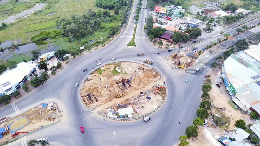 Byggearbeid i kryss 51B, 51C