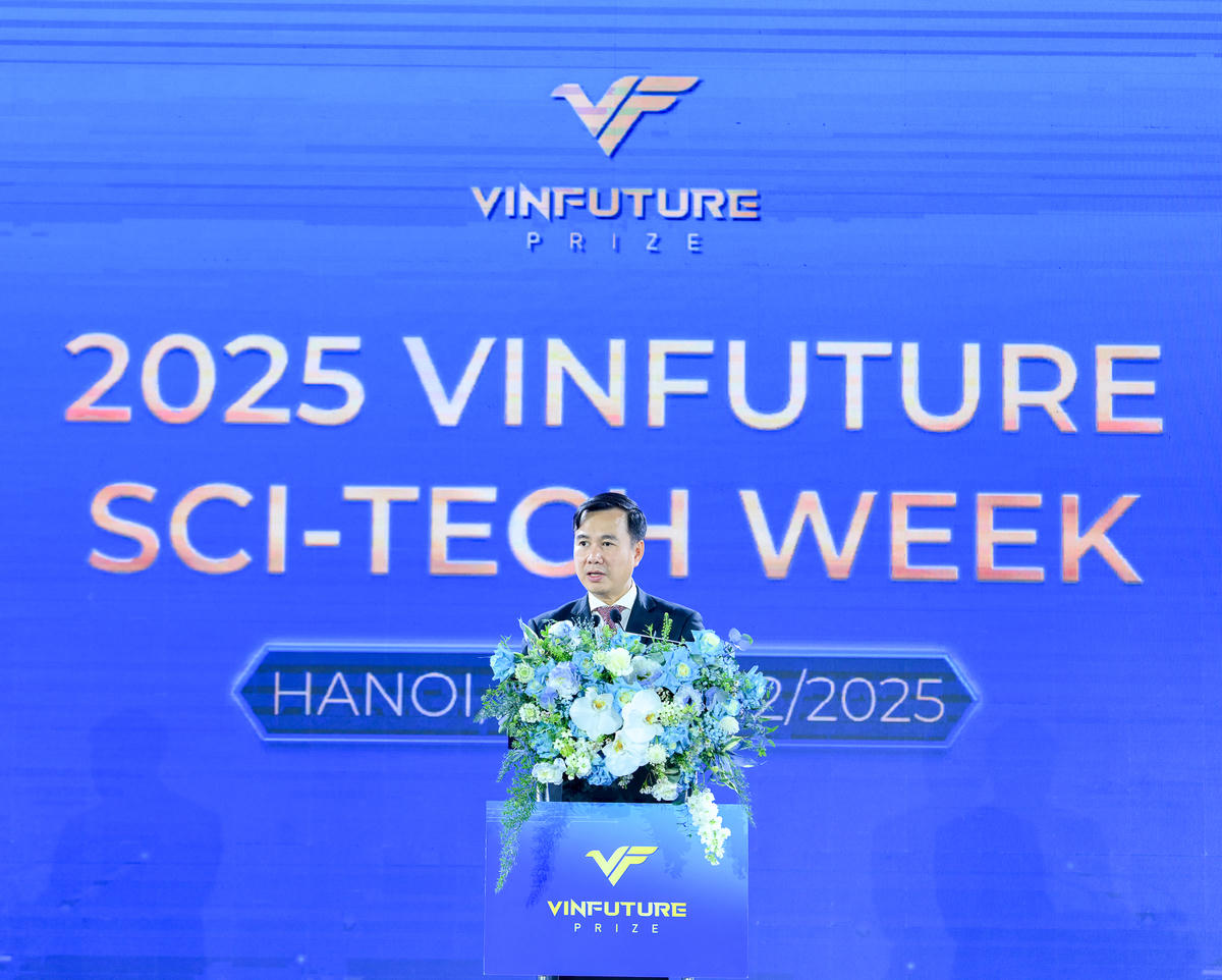 El viceministro de Ciencia y Tecnología, Bui The Duy, habló en el seminario.