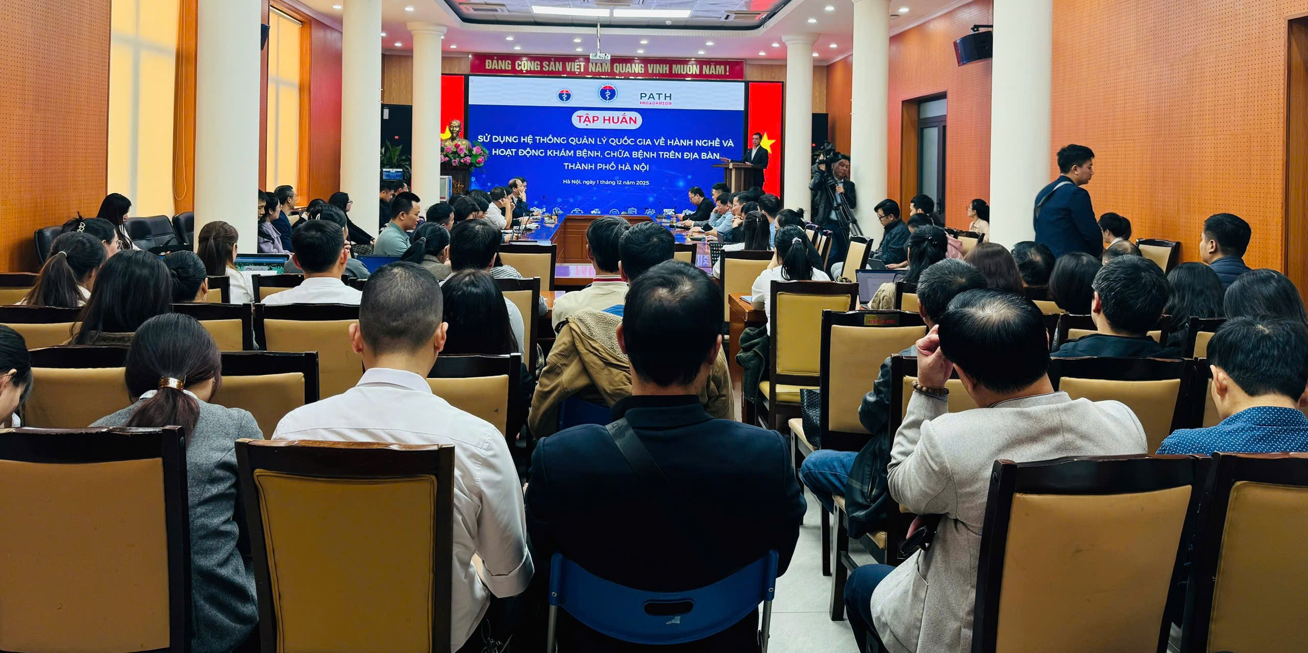 Hà Nội triển khai Hệ thống quản lý quốc gia về hành nghề và hoạt động khám, chữa bệnh- Ảnh 3.