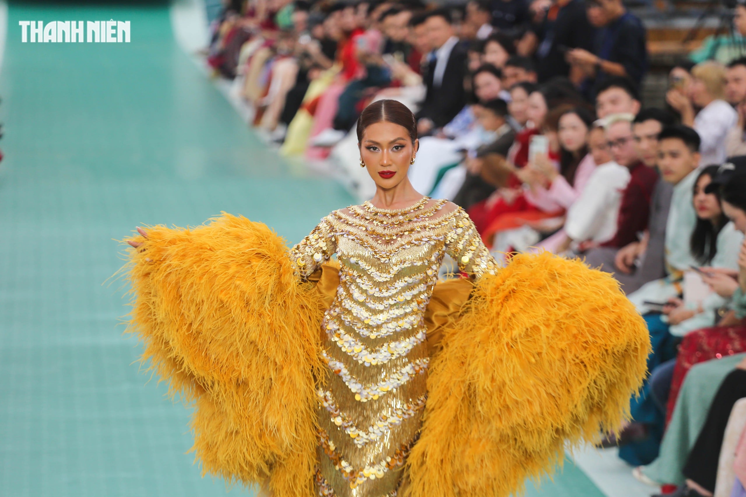 Hoa hậu Hoàn vũ quốc tế 2025 mở màn bằng show thời trang tại Đại nội Huế- Ảnh 3.