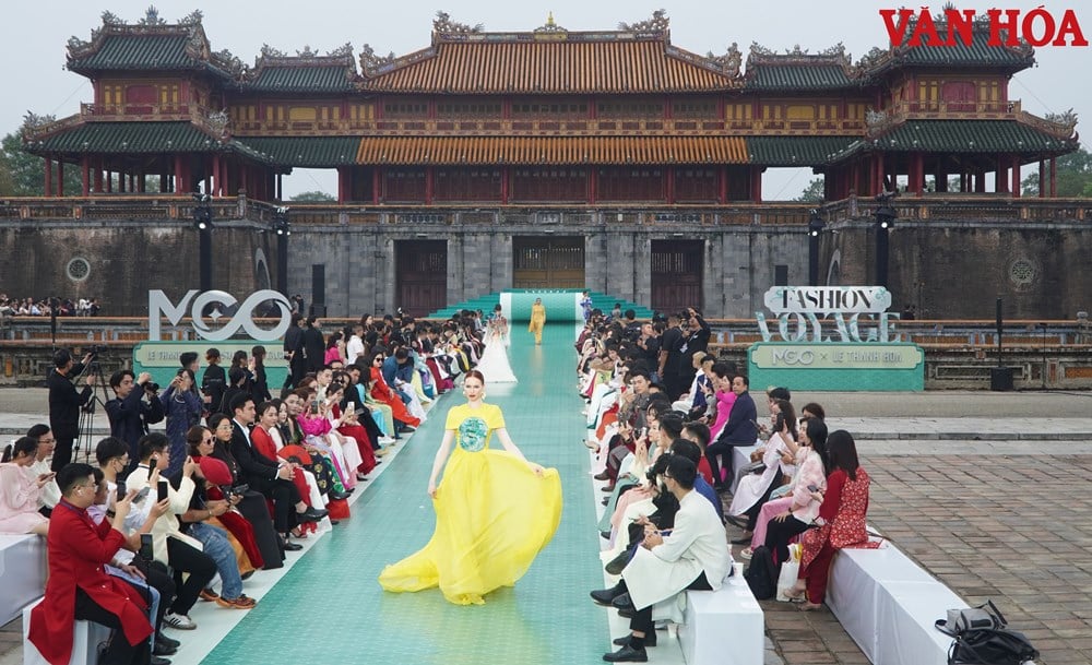 Mer än 70 skönheter från olika länder samlades i Hue för Miss Cosmo 2025 - foto 1