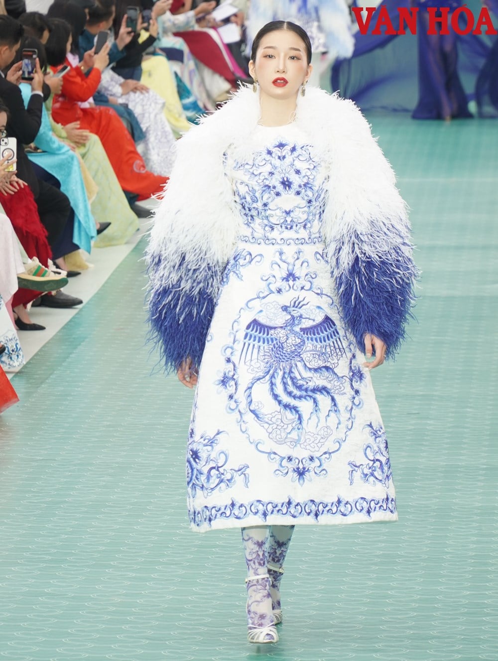 Mer än 70 skönheter från olika länder samlades i Hue för Miss Cosmo 2025 - foto 4