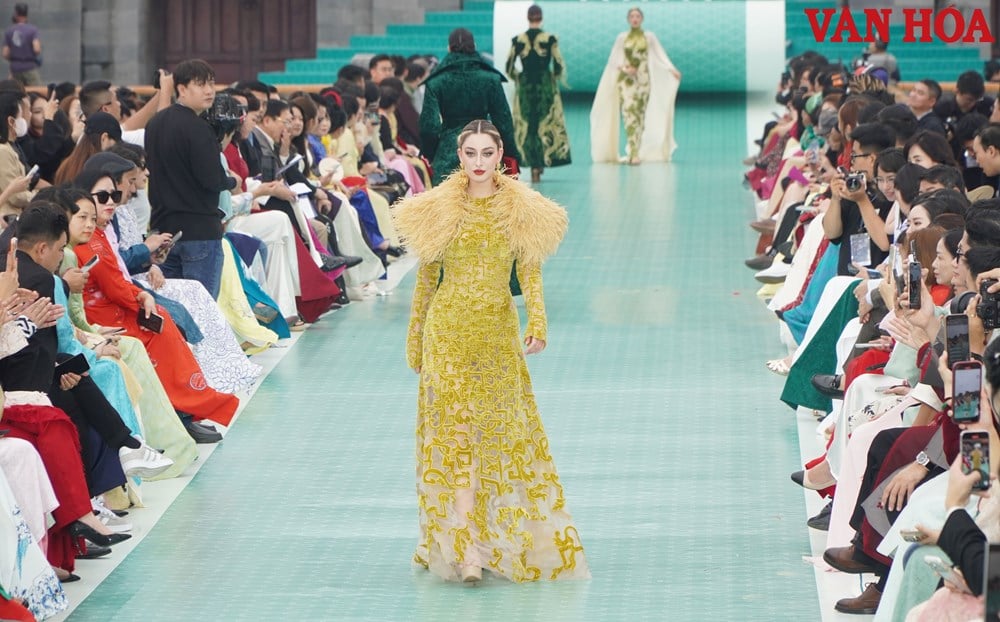 Mer än 70 skönheter från olika länder samlades i Hue för Miss Cosmo 2025 - foto 8