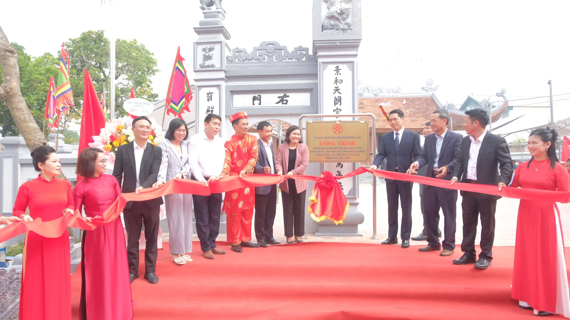 Xã Nội Bài gắn biển công trình đình Thạch Lỗi và đình Ninh Môn- Ảnh 3.