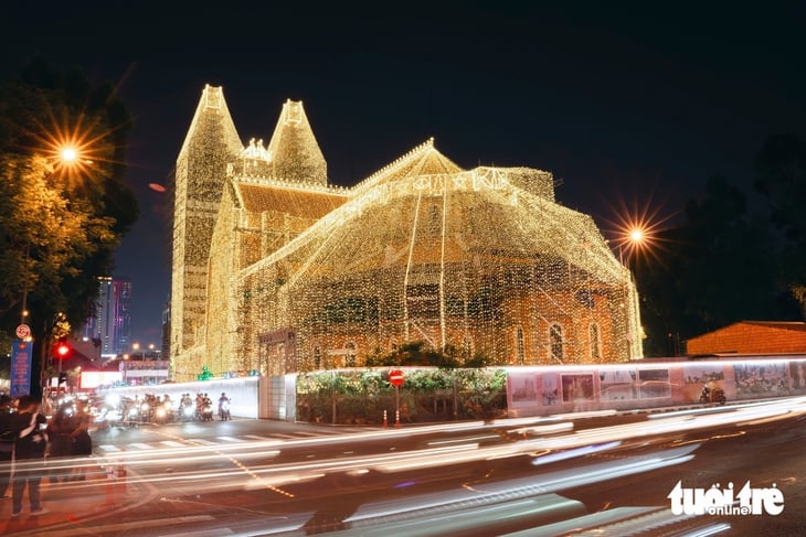 Nhà thờ Đức Bà - Ảnh 8.