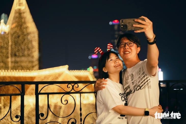 Nhà thờ Đức Bà - Ảnh 9.