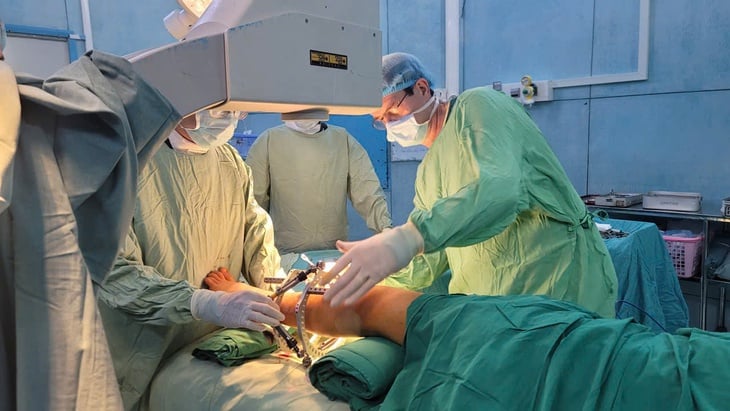 cậu bé - Ảnh 1.