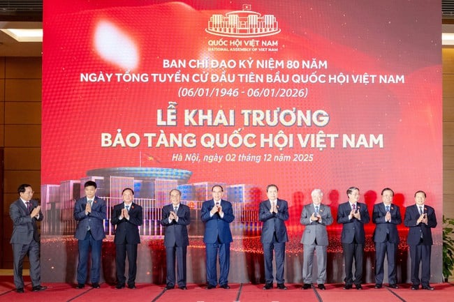 Khai trương Bảo tàng Quốc hội Việt Nam và công bố các bộ sách, ấn phẩm và phát hành bộ tem bưu chính Kỷ niệm 80 năm Quốc hội Việt Nam - Ảnh 1.