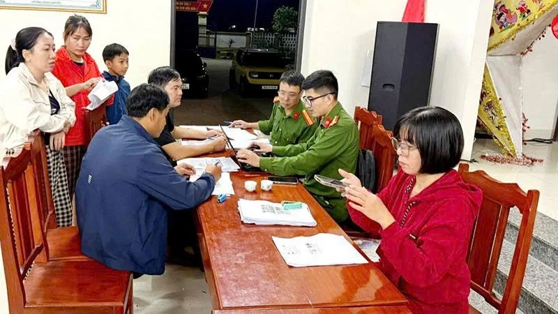 Yên Định cán đích sớm chiến dịch “90 ngày làm giàu, làm sạch” dữ liệu đất đai