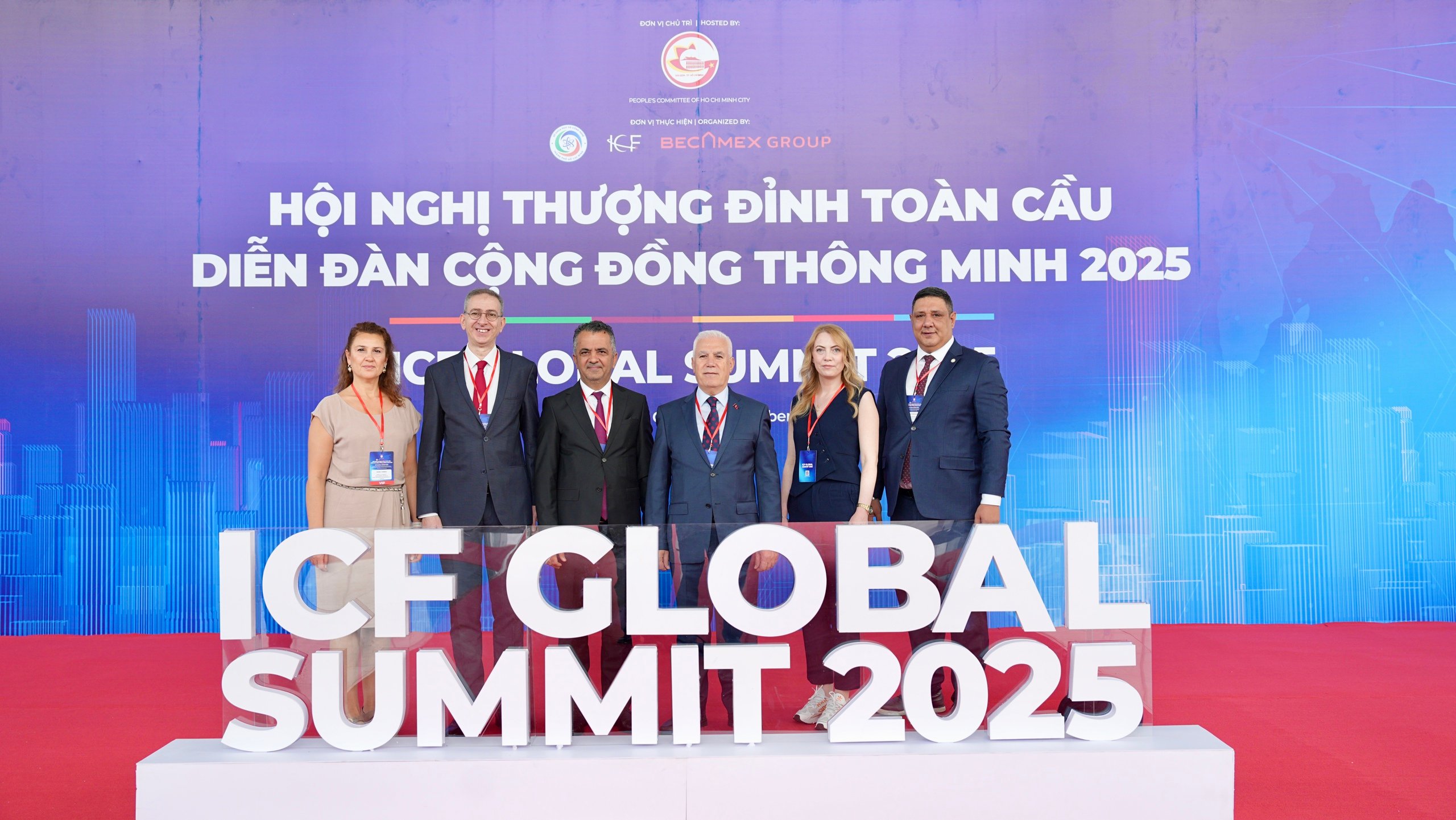 TP.HCM đăng cai Diễn đàn Cộng đồng thông minh thế giới 2025 - Ảnh 1.