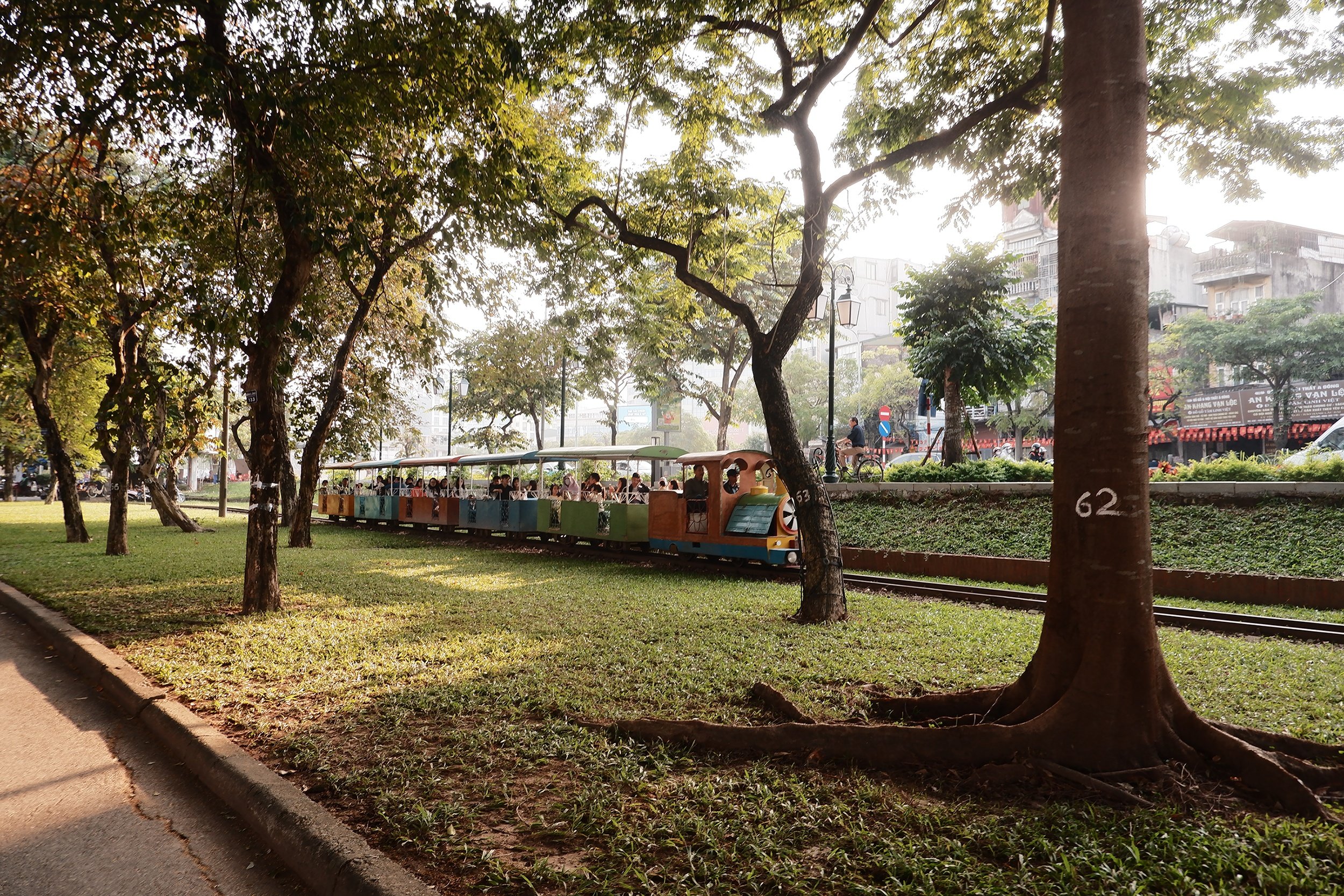 công viên Thống Nhất, tháp truyền hình ảnh 16 cong vien Thong Nhat, thap truyen hinh anh 16