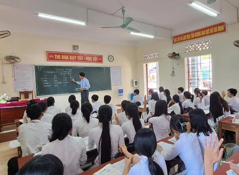 Thanh Hoa میں ہائی اسکول کے اساتذہ کی ترقی: اسے کب نافذ کیا جائے گا؟