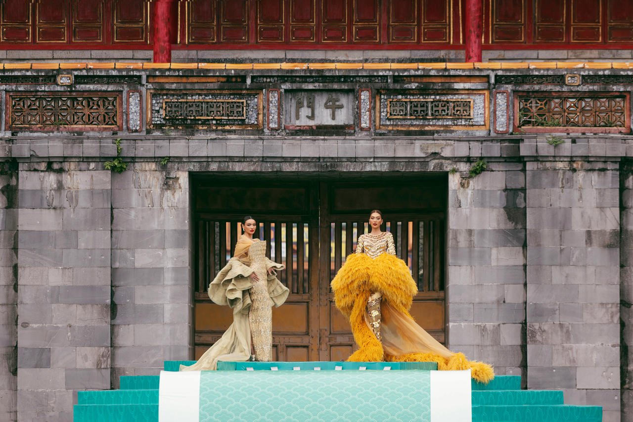 More than 70 international beauty queens perform fashion show in Hue