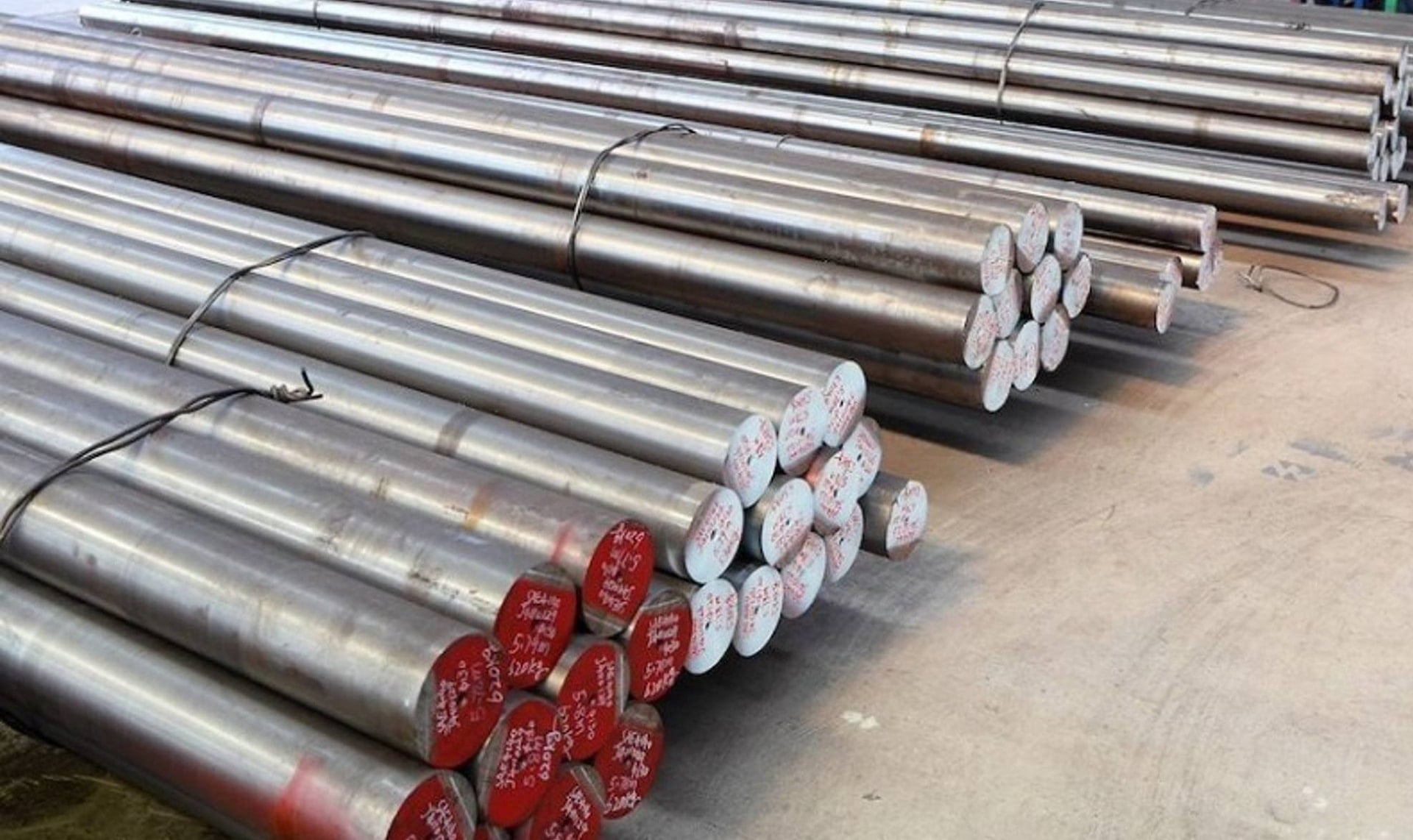 Harga baja hari ini 3 Desember 2025: Harga domestik tetap stabil