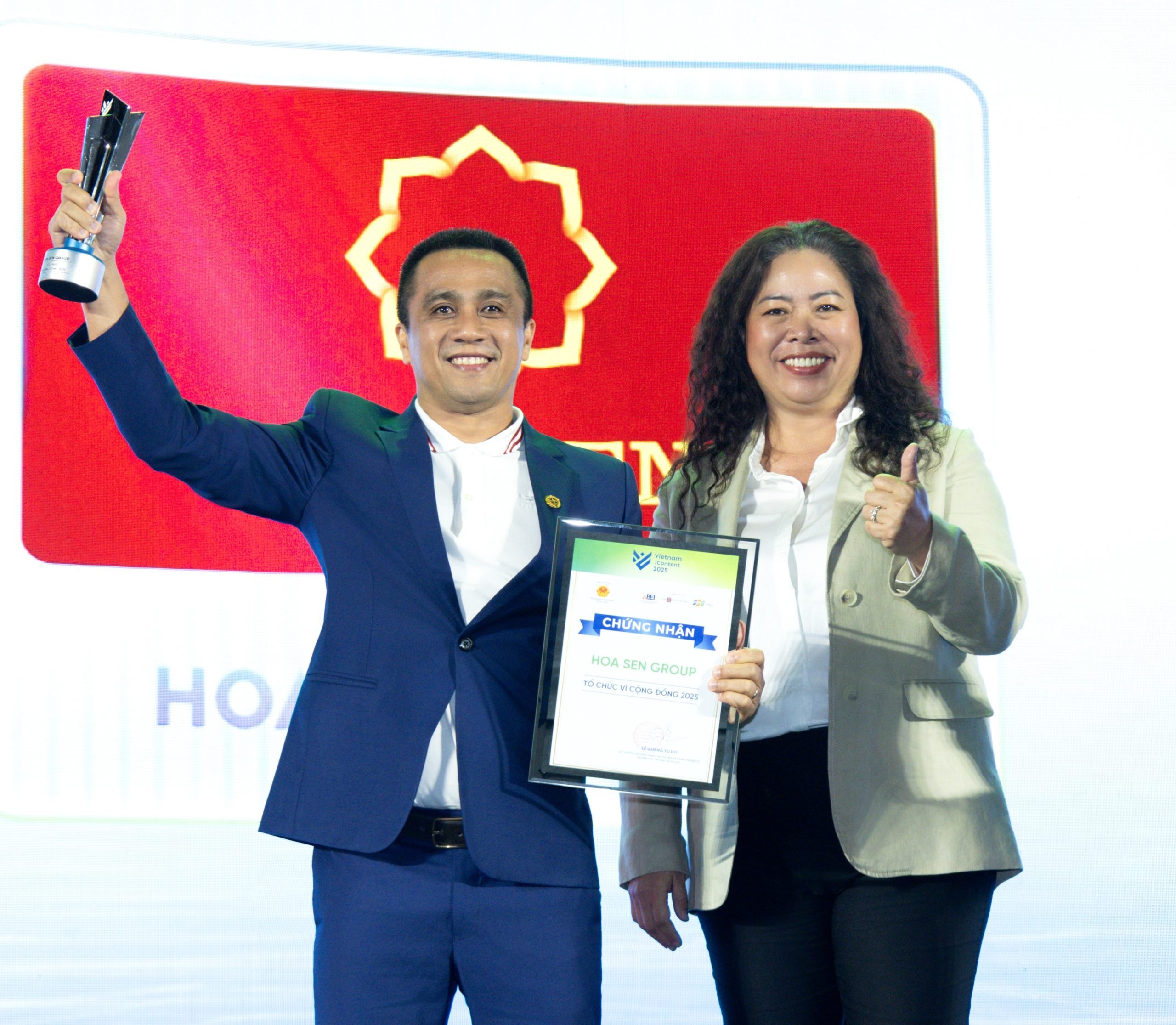 O Grupo Hoa Sen foi homenageado por dois anos consecutivos na categoria 