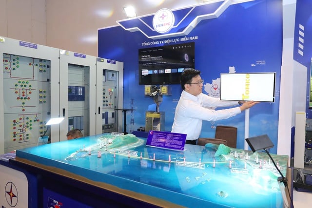 תערוכת הטכנולוגיה הגדולה ביותר אי פעם בתעשיית החשמל של וייטנאם - תמונה 5. Triển lãm công nghệ quy mô lớn nhất từ trước đến nay của ngành điện Việt Nam- Ảnh 5.
